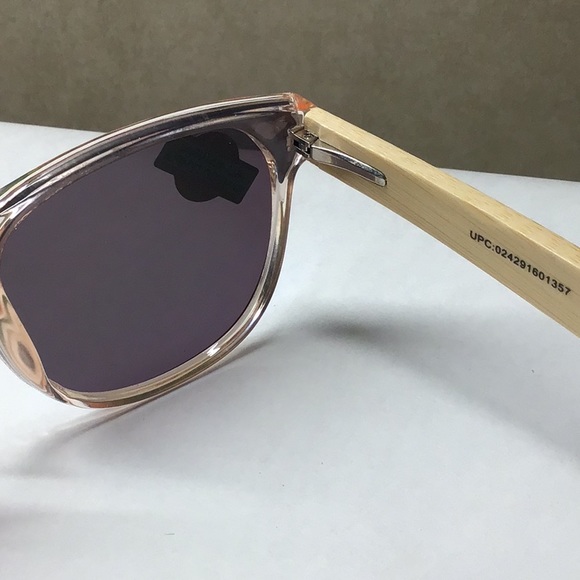 Women’s crystal pink sunglasses with bamboo Temple - Picture 4 of 4